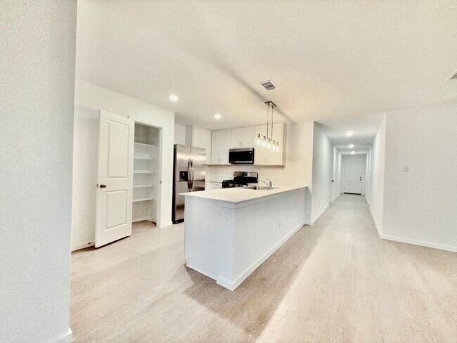 Building Photo - 16115 Domestic Dove Wy