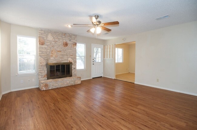 Building Photo - 4203 Balboa Ln