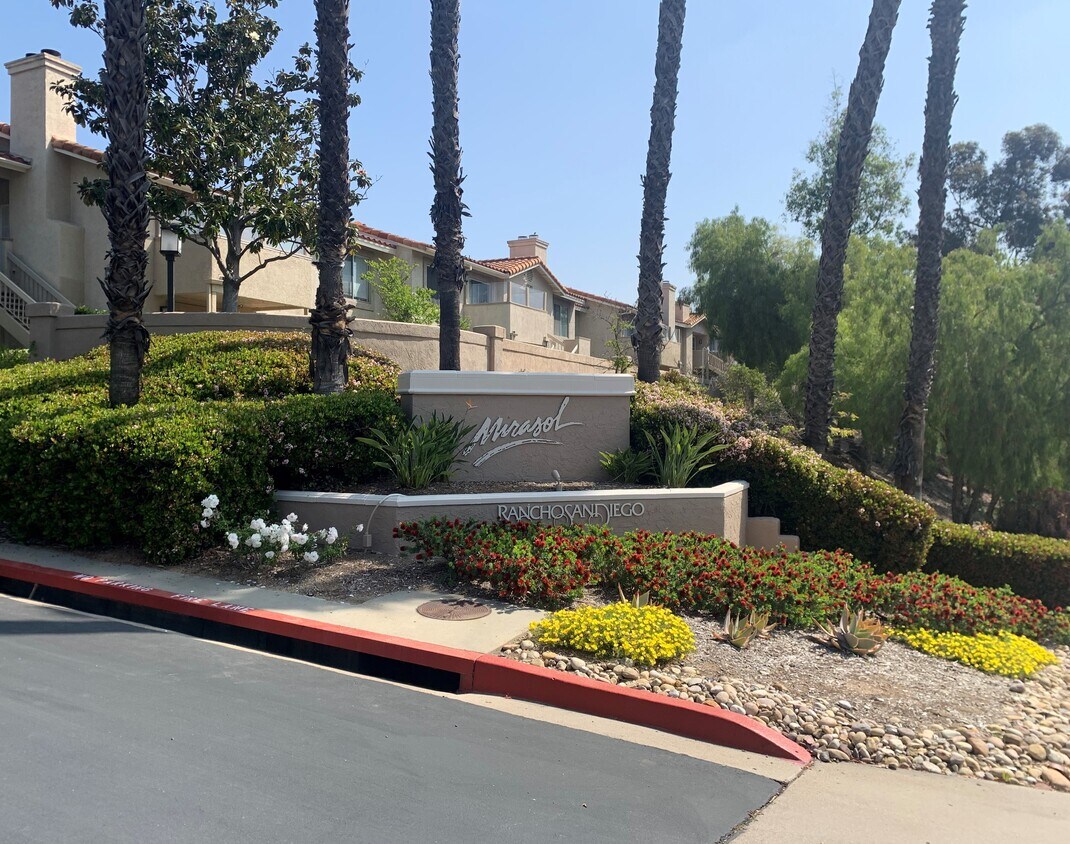 Foto principal - 11576 Fury Ln