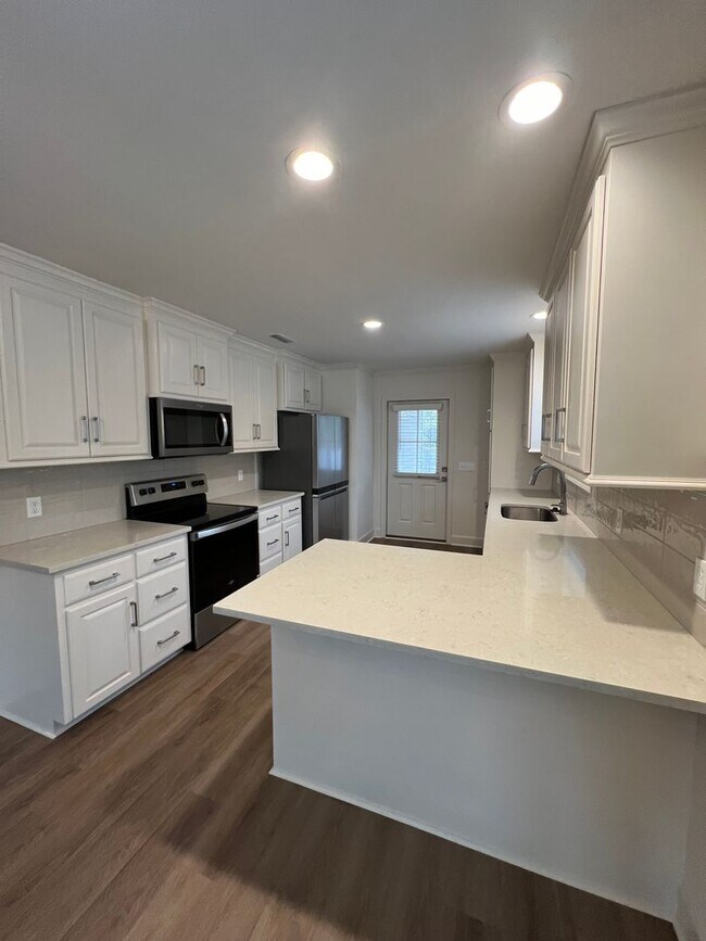 Foto del edificio - Available May!