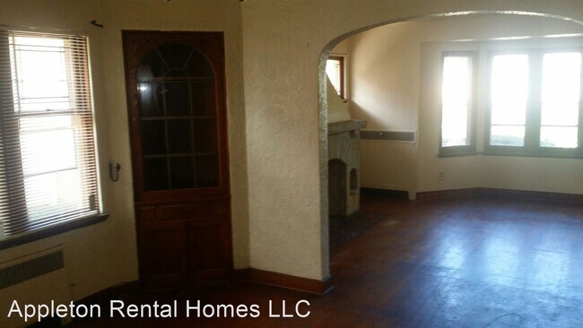 Building Photo - 4 br, 1 bath House - 2816 N 62 Street