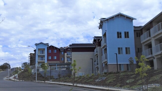 Building Photo - Sierra Heights Apartments