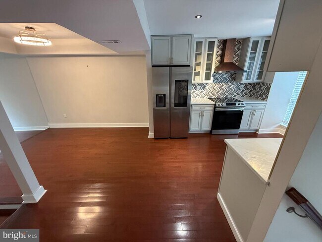 Building Photo - 7806 Whistling Pines Ct