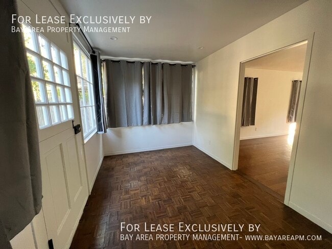 Building Photo - 1919 Tasso St