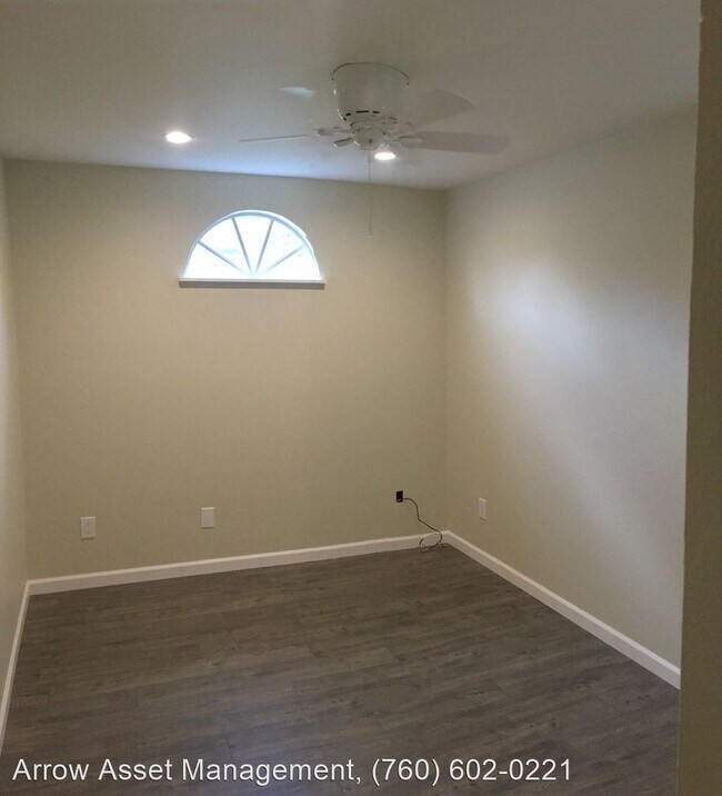 Building Photo - 4 br, 2.5 bath House - 3970 Caminito Patricia