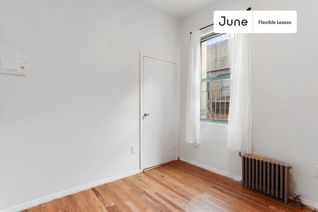 Foto del edificio - 247 West 63rd Street