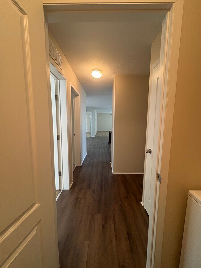 Foto del edificio - 11048 Rambling Way Ct