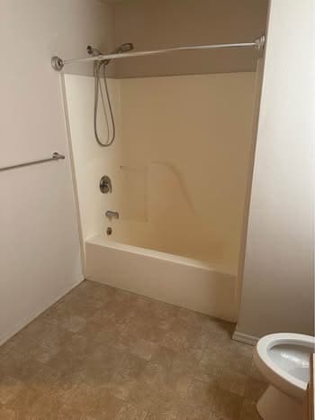 Foto del edificio - 803 E Riggs St