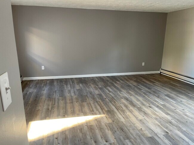 Building Photo - 520 Beech St