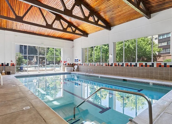 Photo - Beautiful 2BR/2BA Condo with Pools, Parkin...