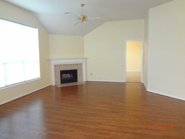 Building Photo - 3135 Silver Cedar Trail