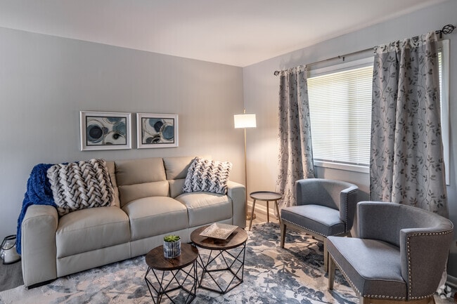 3BR, 2.5BA - 1587SF Living - Villas At Decatur