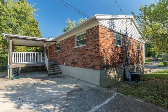 Building Photo - 3776 Feather Ln