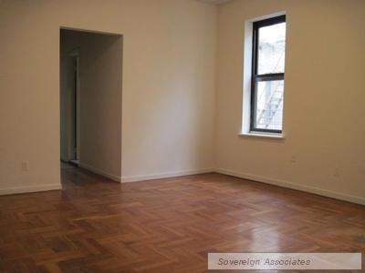 Foto del edificio - 590 Fort Washington Ave