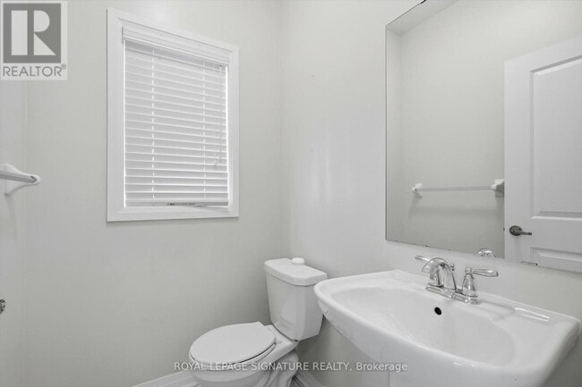 Building Photo - 4094 Canby St