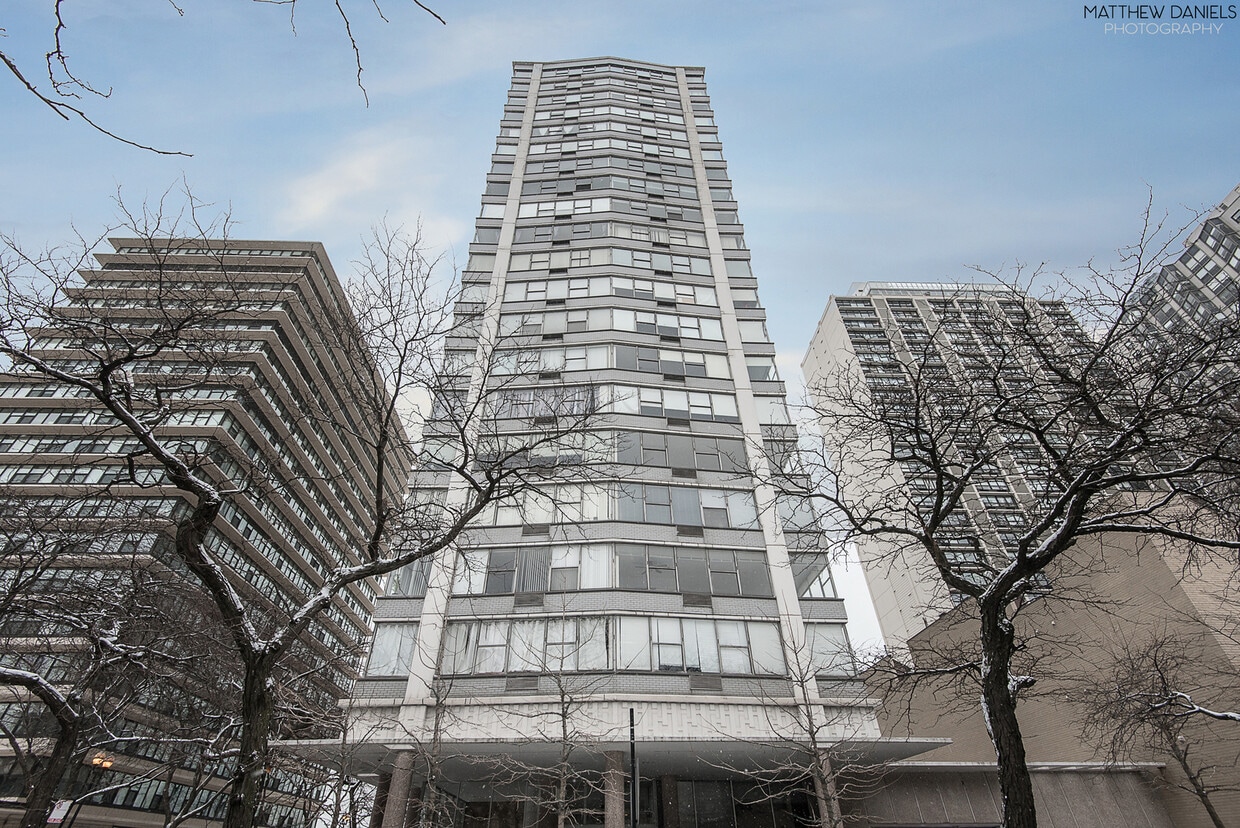 Foto principal - 5757 N Sheridan Rd