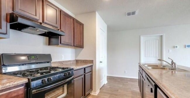 Building Photo - 15550 Crimson Topaz