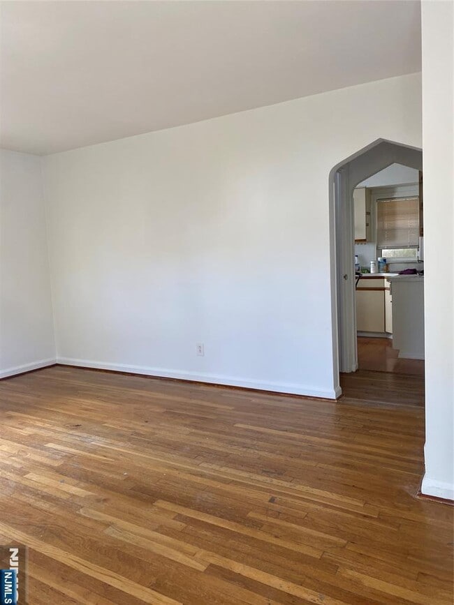 Foto del edificio - 139 Phelps Ave