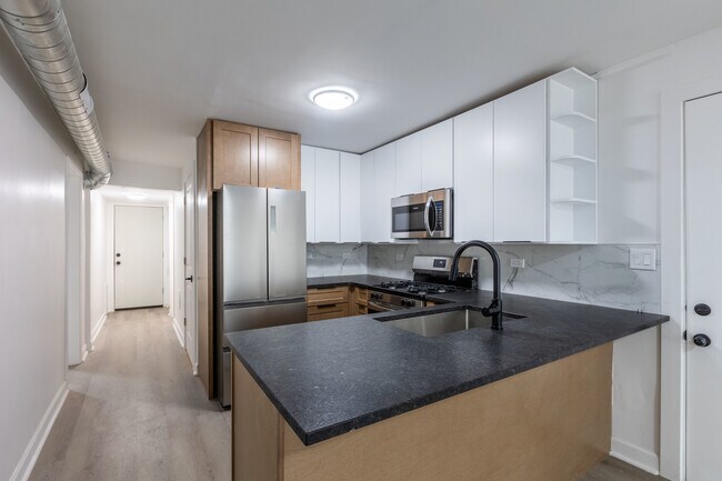 Foto del edificio - 1841 N Kedzie Ave