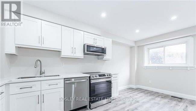 Building Photo - 51 Paulander Dr