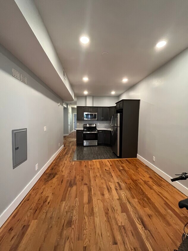 Foto principal - 19 Jewett Ave