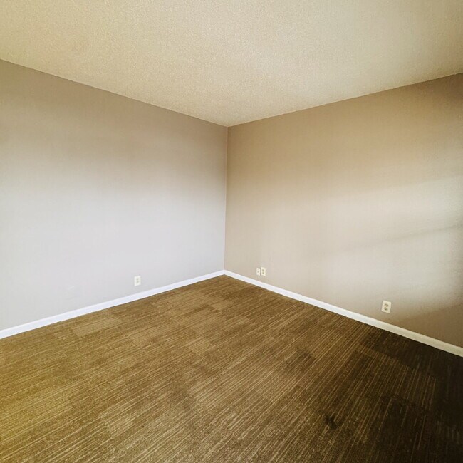 Building Photo - Welcome home to Chateau Royale Apartment Homes in Orange, TX!