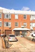 Building Photo - 147-31 Barclay Ave