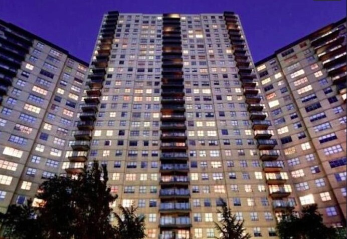 Building Photo - 2600 Netherland Ave