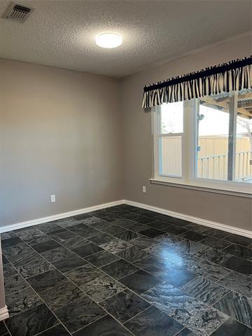 Foto del edificio - 6015 Harwood Crossing Dr
