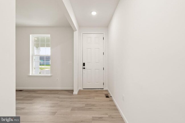 Building Photo - 9166 Arctic Fox Wy