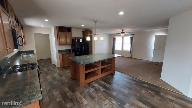 Building Photo - 3 br, 2 bath Mobile Home - 24489 Edwin Dr