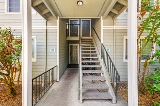 Building Photo - 755 5th Ave NW