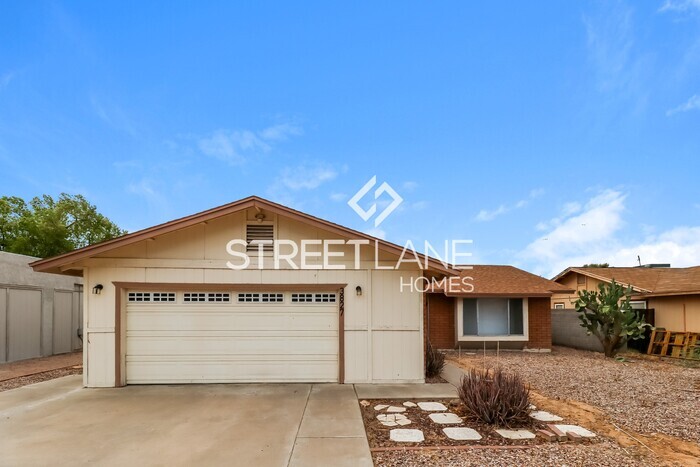 Foto principal - Beautiful 3 Bedroom 2 Bathroom Home in Pho...