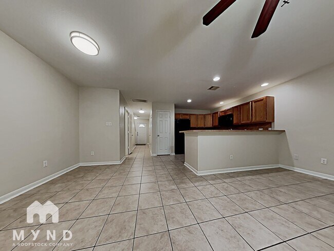 Foto del edificio - 6128 Sidney St