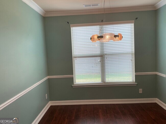 Foto del edificio - 1205 Pebble Rock Rd