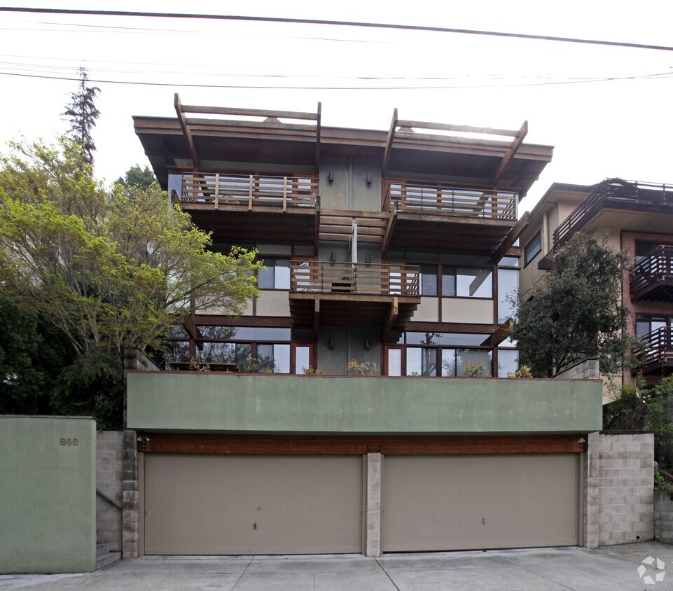 Foto del edificio - 868 Walker Ave
