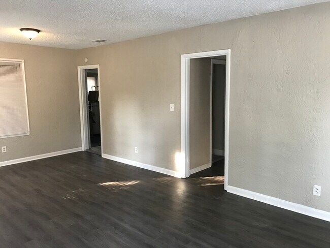 Building Photo - Coming Soon: 3-Bedroom Home with Covered Porch & Detached Garage