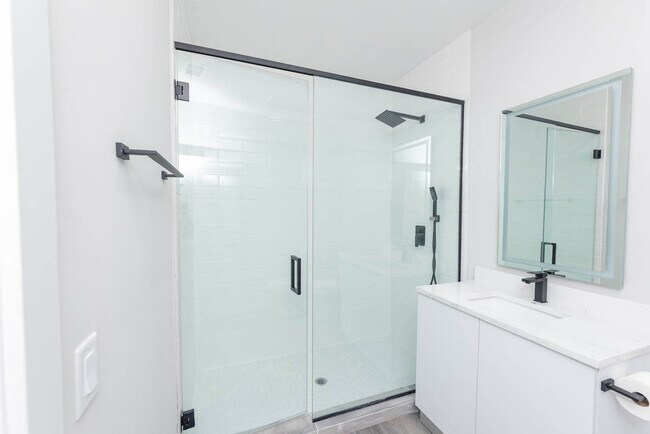 Foto del edificio - 2000 W 22nd Pl