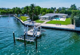 Building Photo - 200 Harbor Dr