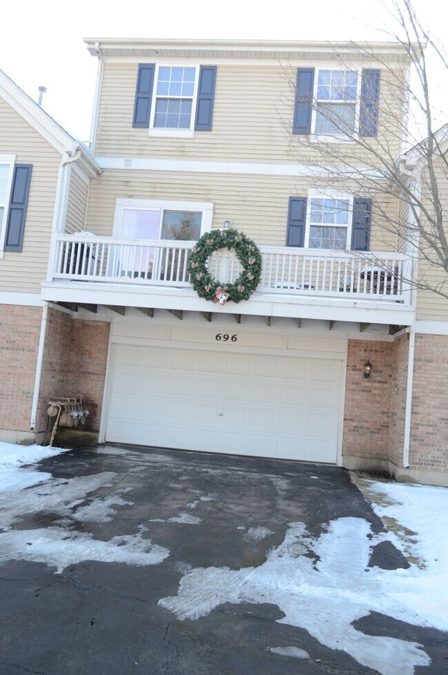 Foto del edificio - 696 N Hidden Prairie Ct