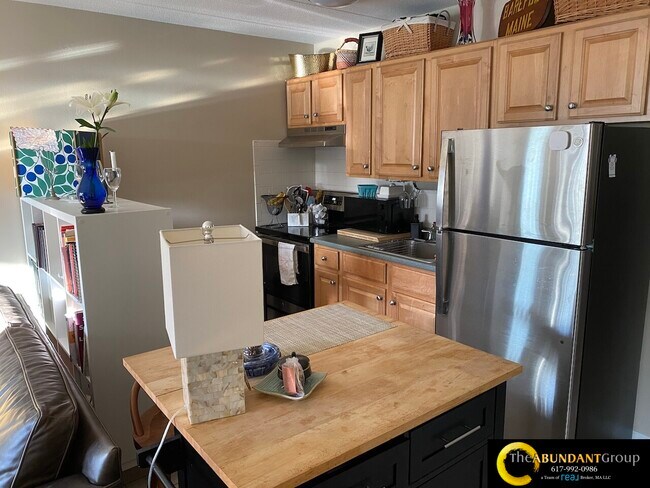 Foto del edificio - 60 Pleasant View Rd