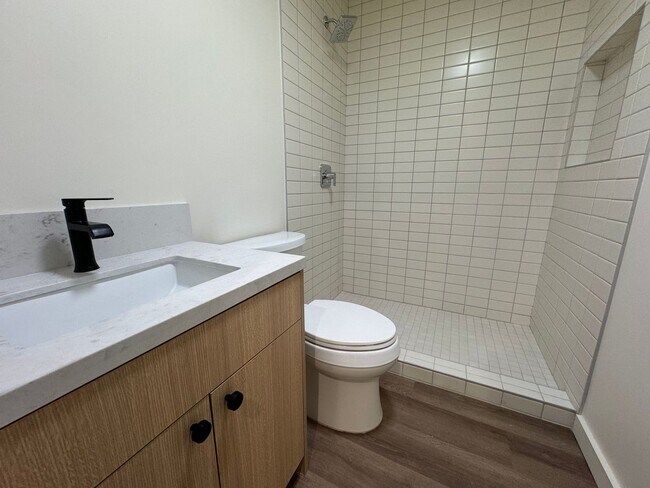 Foto del edificio - Newly Remodeled 2 Bed 1 Bath Unit in PB