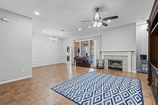 Foto del edificio - 4215 Bent Oaks Dr
