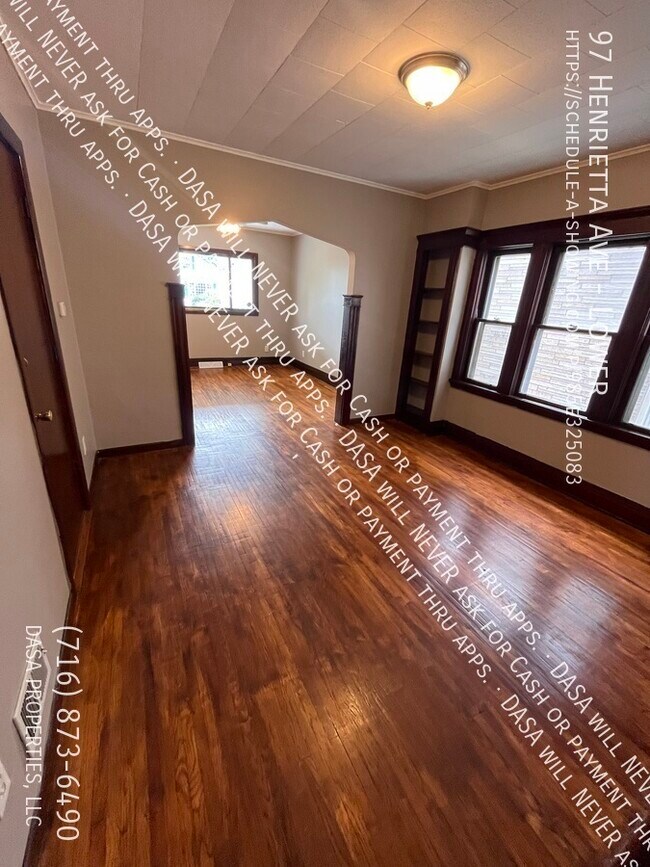 Foto del edificio - 97 Henrietta Ave