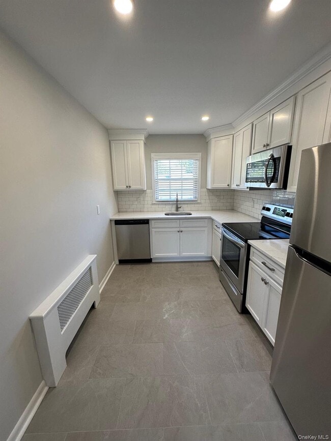 Foto del edificio - 56 Carley Ave