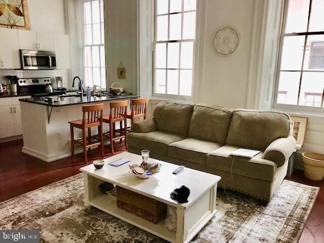 Foto del edificio - 1300 Spruce St