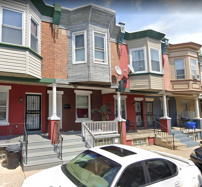 Building Photo - 1249 S Greylock St