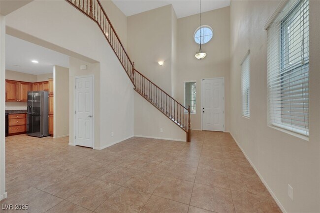 Foto del edificio - 6125 Sugartree Ave