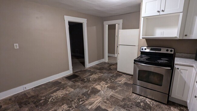 Foto del edificio - 1-Bedroom, 1-Bathroom Duplex Home for Rent in Perry