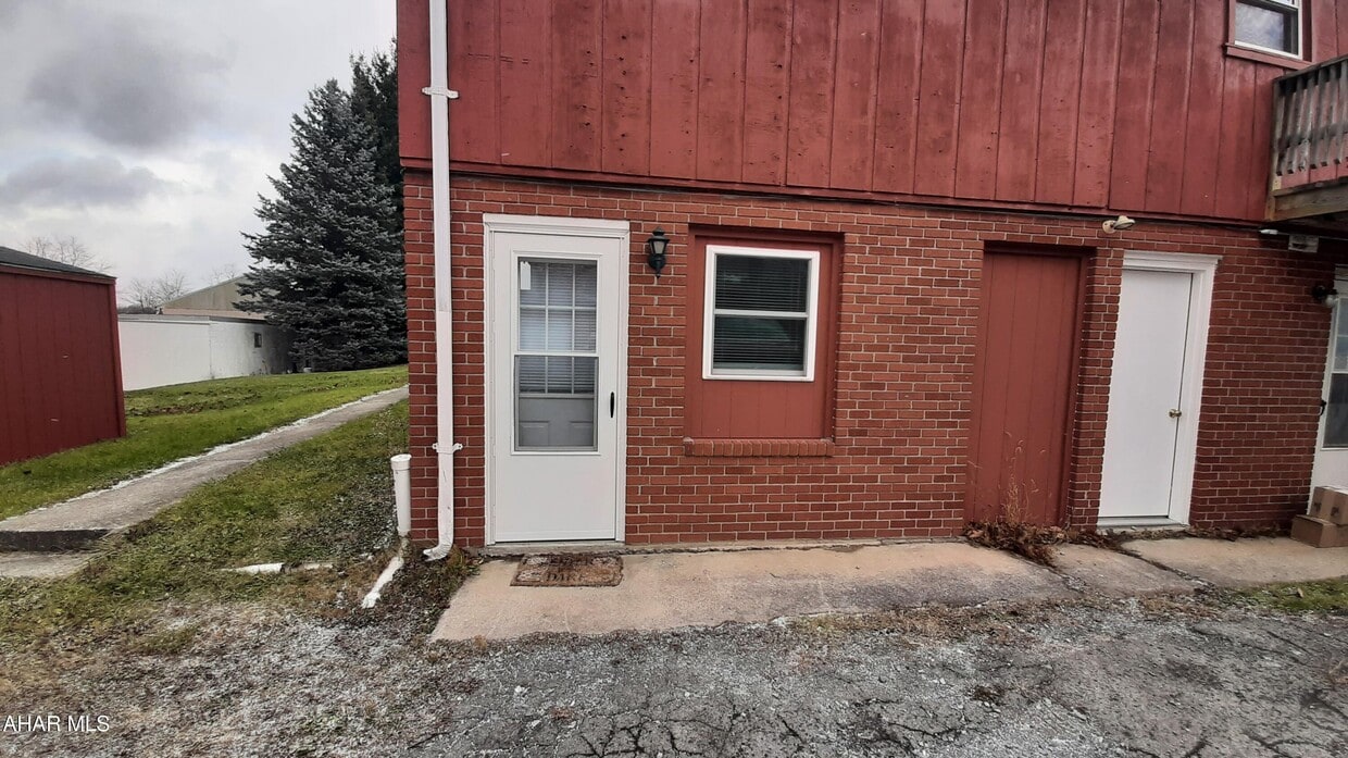 Foto principal - 500 Gallitzin Rd